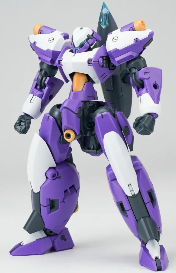 1/144 Ultra Action Trooper: Franz-Alpha Plastic Model Kit (Purple x White)