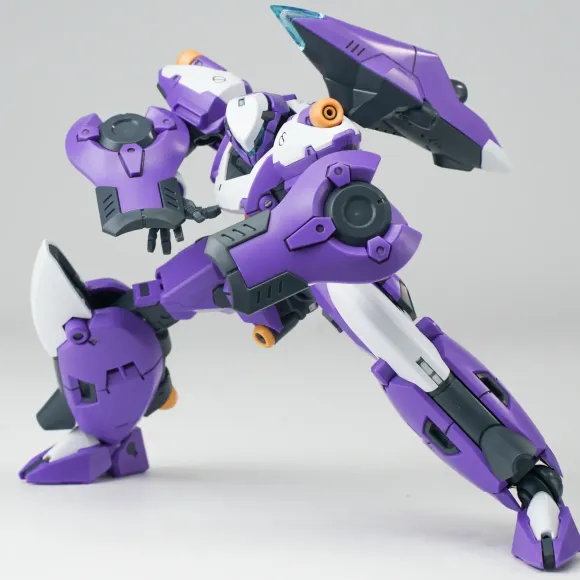 1/144 Ultra Action Trooper: Franz-Alpha Plastic Model Kit (Purple x White)