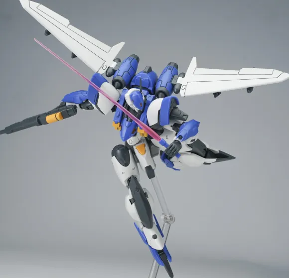 1/144 Ultra Action Trooper: Yun-Que Plastic Model Kit Blue x White Ver.