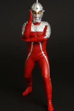 1/6 Ultraseven Wide Shot