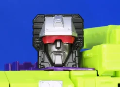 UW04 Unite Warriors Devastator