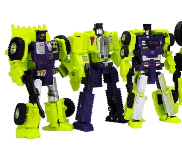 UW04 Unite Warriors Devastator