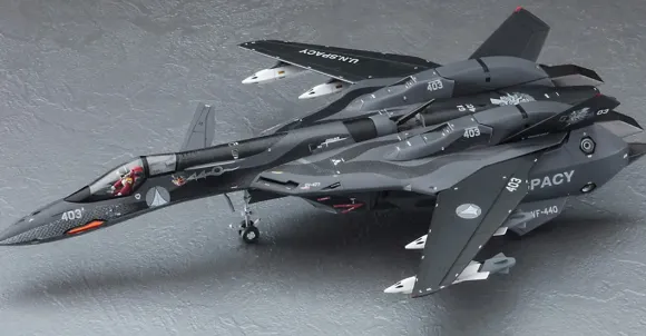 1/72 VF-19A SVF-440 Dullahan's w/Fast Pack & High Maneuver Missile