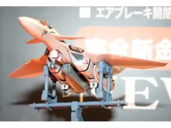 1/72 VF-11B Thunderbolt Macross Plus