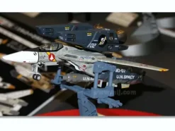 1/72 VF-1J Super/Strike Valkyrie "SVF-41 Black Aces"