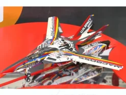 1/72 VF-1J Valkyrie Macross 30th Anniversary