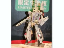 1/72 VF-1S Strike Battroid Valkyrie Minmay Guard