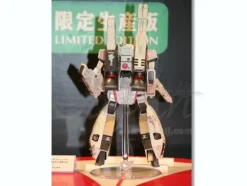 1/72 VF-1S Strike Battroid Valkyrie Minmay Guard