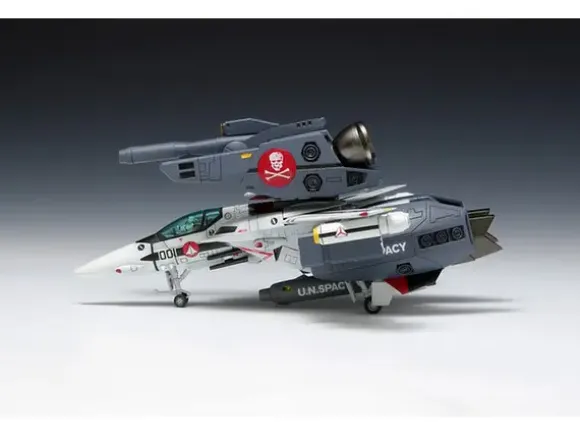 1/100 VF-1S Strike Valkyrie Fighter (Hikaru Ichijyo)