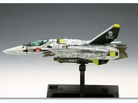 1/100 VF-1S Valkyrie Fighter Roy Fokker Special