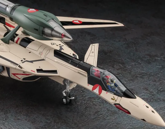 1/72 YF-19 w/Fast Pack & Fold Booster