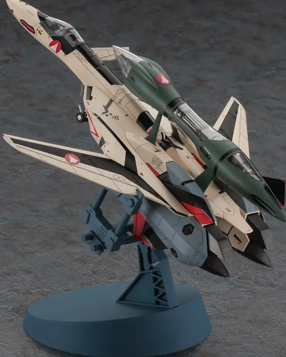 1/72 YF-19 w/Fast Pack & Fold Booster